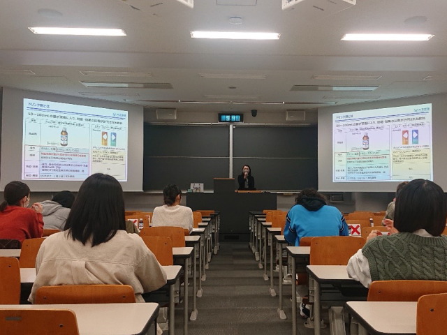 大正製薬株式会社マーケティング本部メディア推進室主任の西田朋子氏よる講義