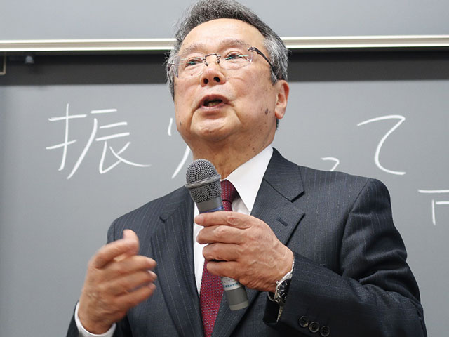 芦田誠教授の最終講義01